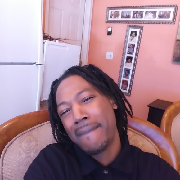 Meet your Posher, Keith - Picture 1 of 1